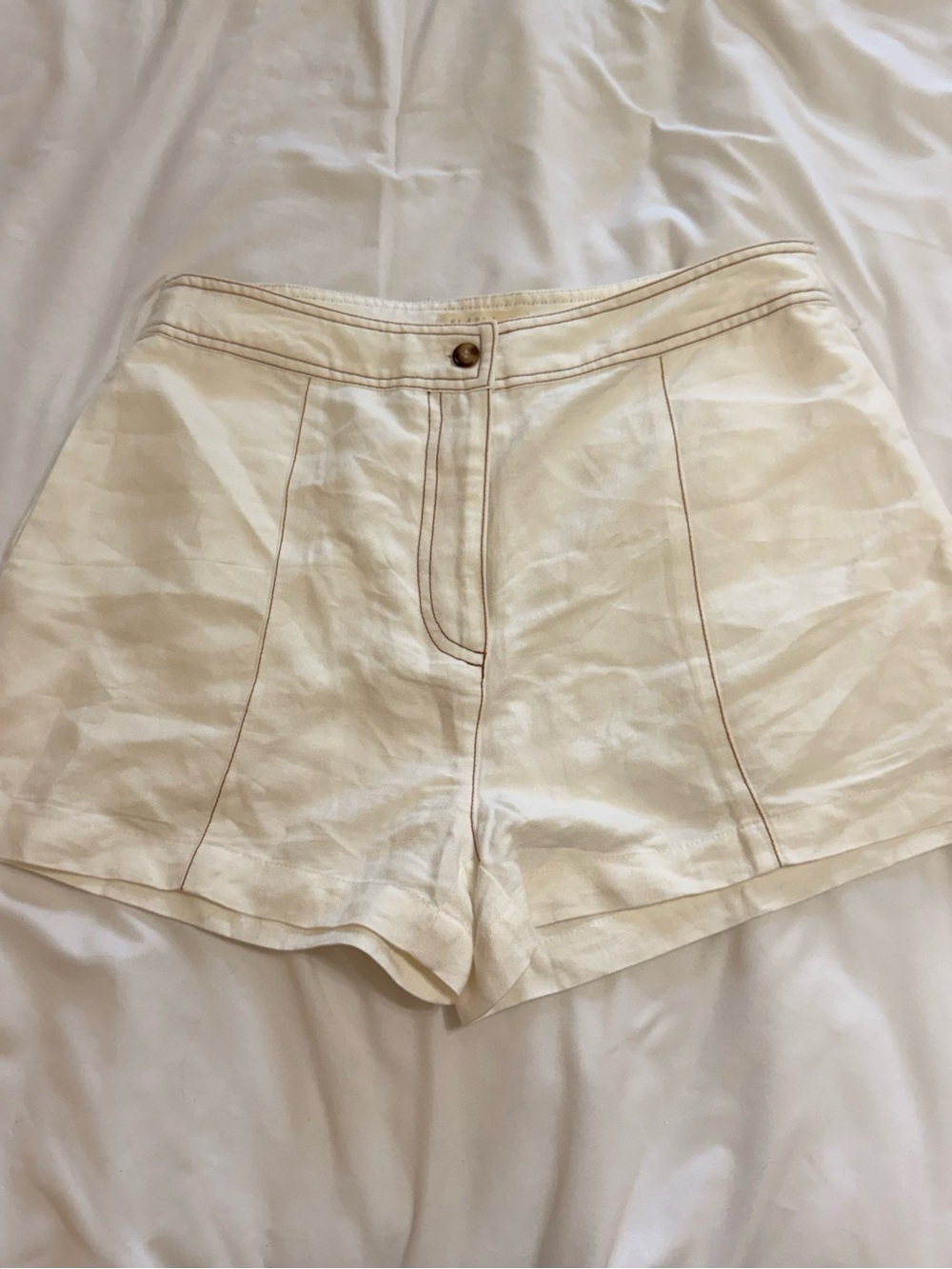 High-Waist Cream Linen-Blend Shorts with Front Seam Detailing